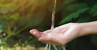 Why to use the UV spectrum analysis to detect the water quality?