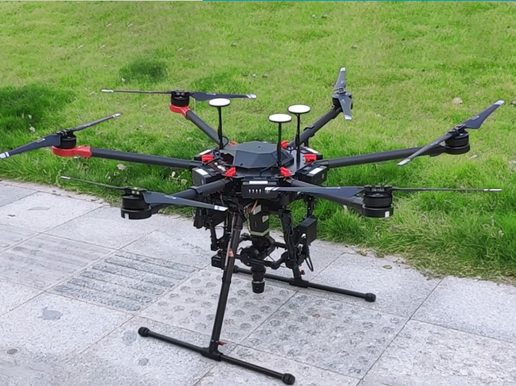 How to use hyperspectral technology for forest monitoring?